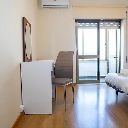 Appartement Macrisbete 2 *