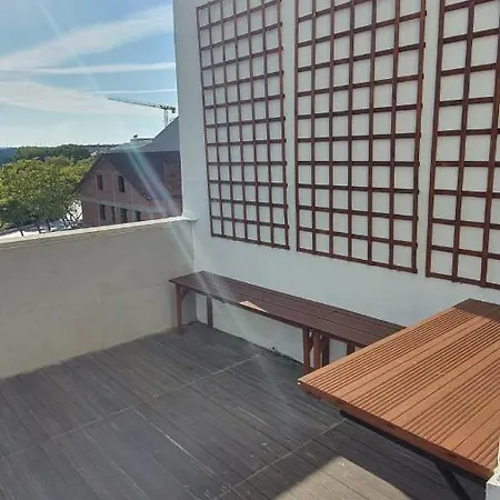 Appartement Macrisbete 2 *